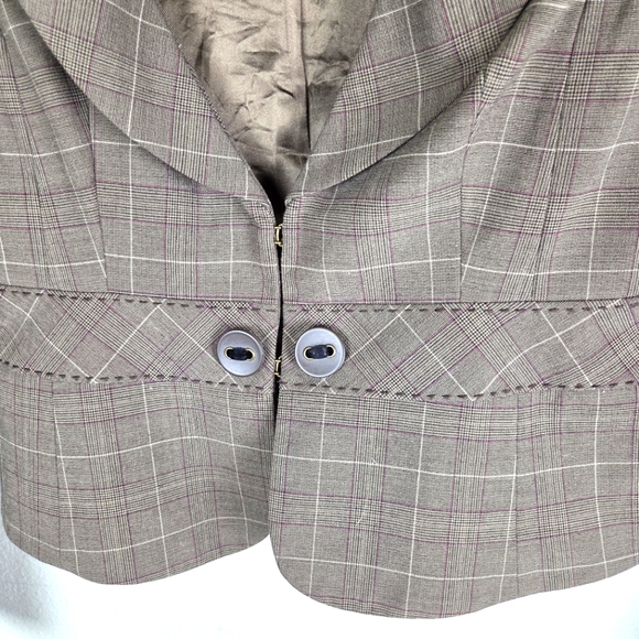 Women's Guess Brown Plaid Clasp Business Casual Blazer Size Medium - Picture 4 of 13
